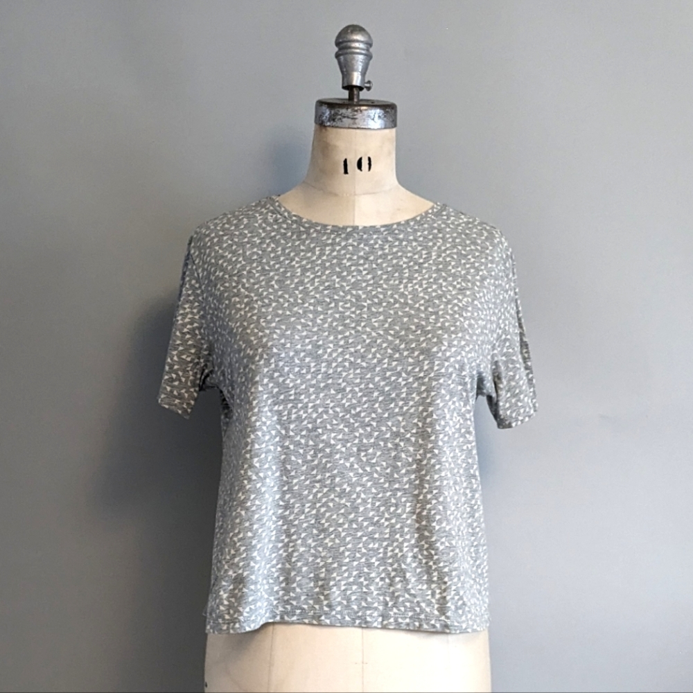 Uniqlo MoMA Heather Gray Geometric Triangle Print Boxy Fit Tee T-shirt XS